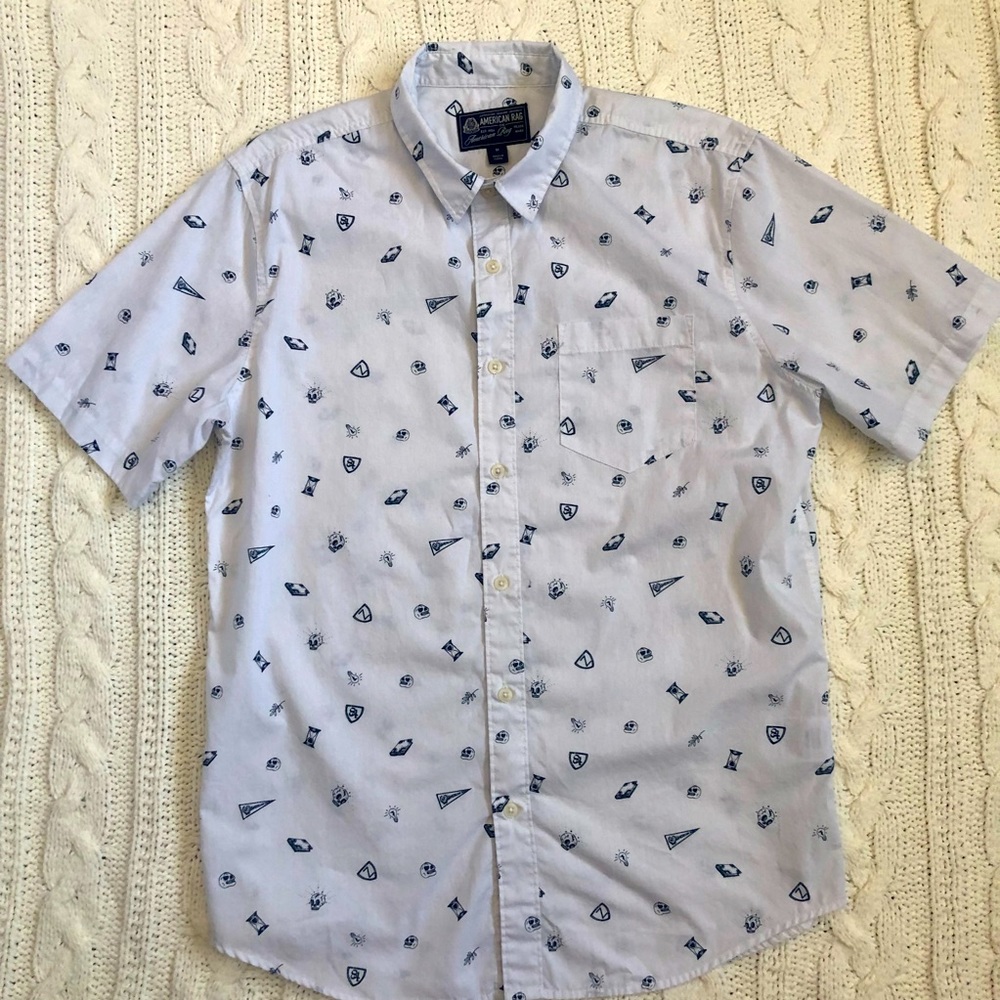 American Rag medium white & navy shirt sleeve button up